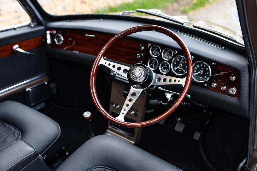 Торпедо Austin Mini Cooper Radford (ADO15) 1965 года  (фото 13 из 20)